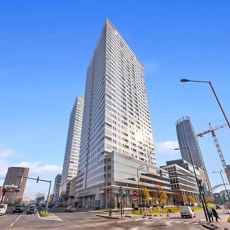 Panorama City Apartment In Downtown Area With Free Parking And Castle View Pressburg Exterior foto