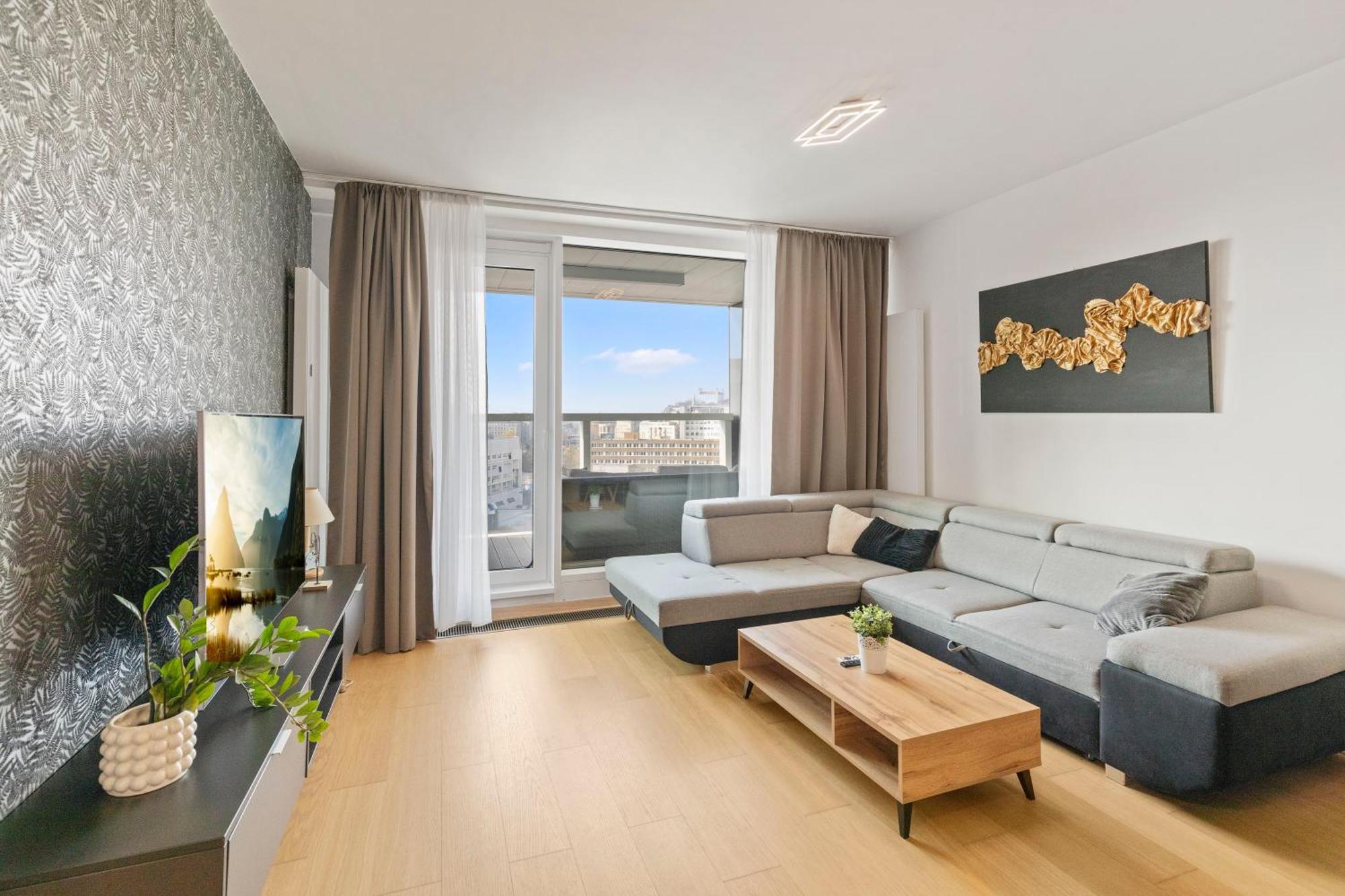Panorama City Apartment In Downtown Area With Free Parking And Castle View Pressburg Exterior foto
