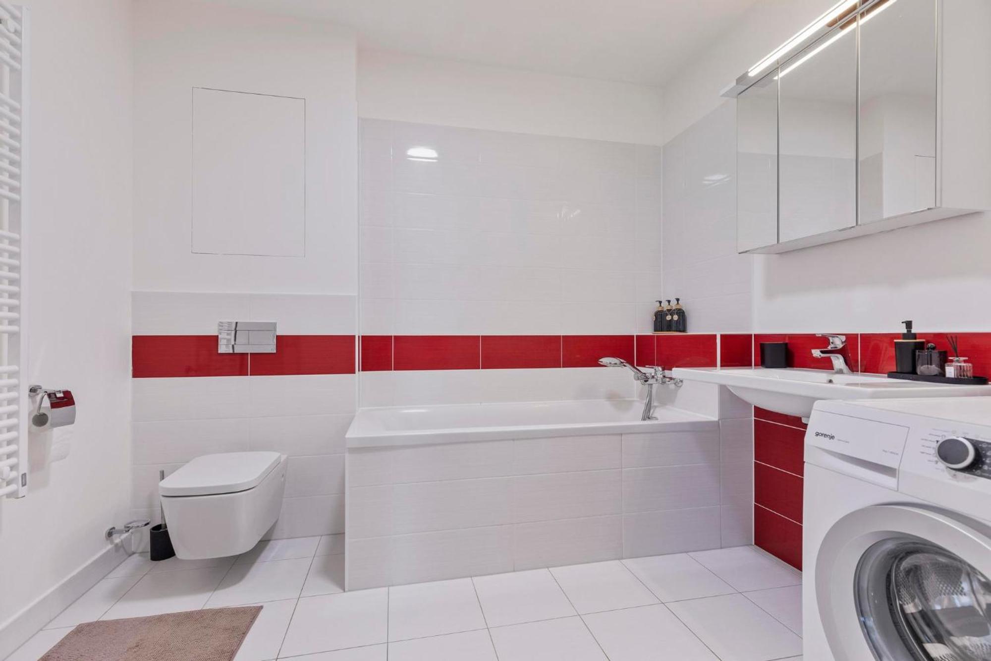 Panorama City Apartment In Downtown Area With Free Parking And Castle View Pressburg Exterior foto